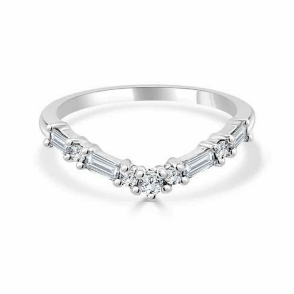 14k Alternating Round and Baguette Diamond Contour Band