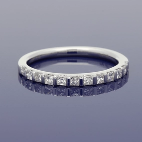 18ct White Gold Princess Cut Diamond Slim Eternity Ring
