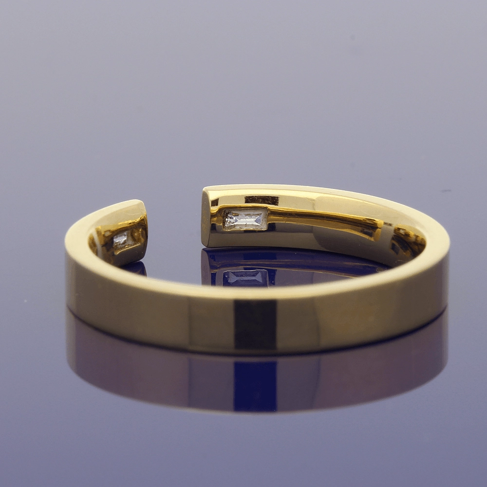 18ct Yellow Gold Horseshoe Shaped Wedding Ring