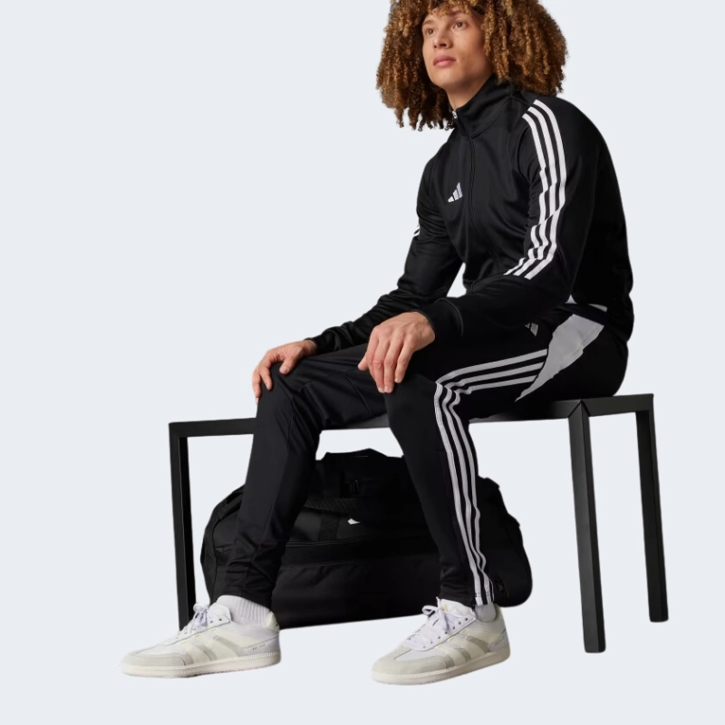 adidas Predator Freestyle Indoor Soccer Shoes