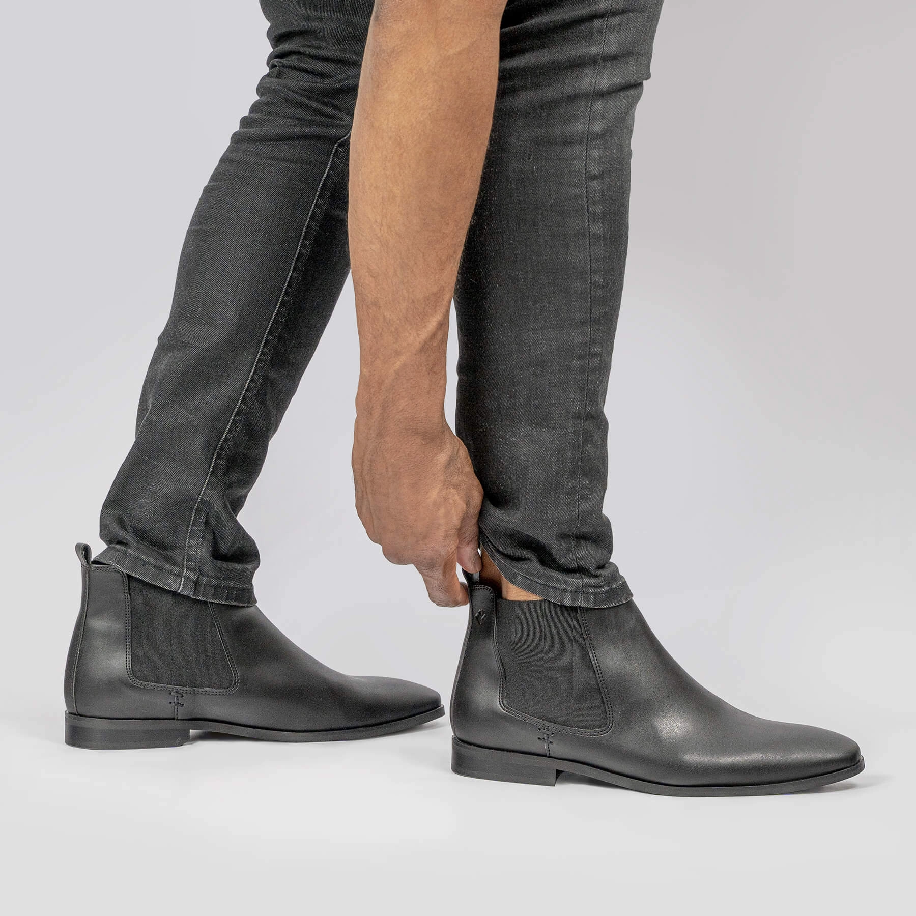 Alan Men's Vegan Ankle Boots | Black