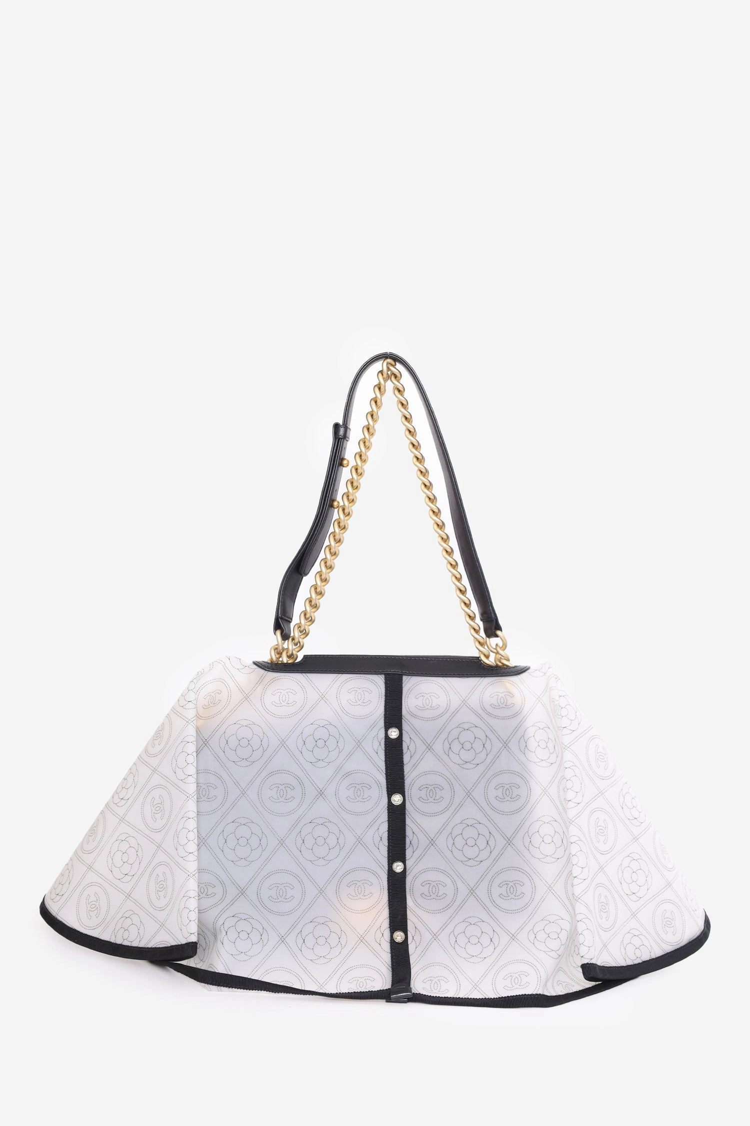 Chanel? 18S White/Black CC Camellia Bag Raincoat