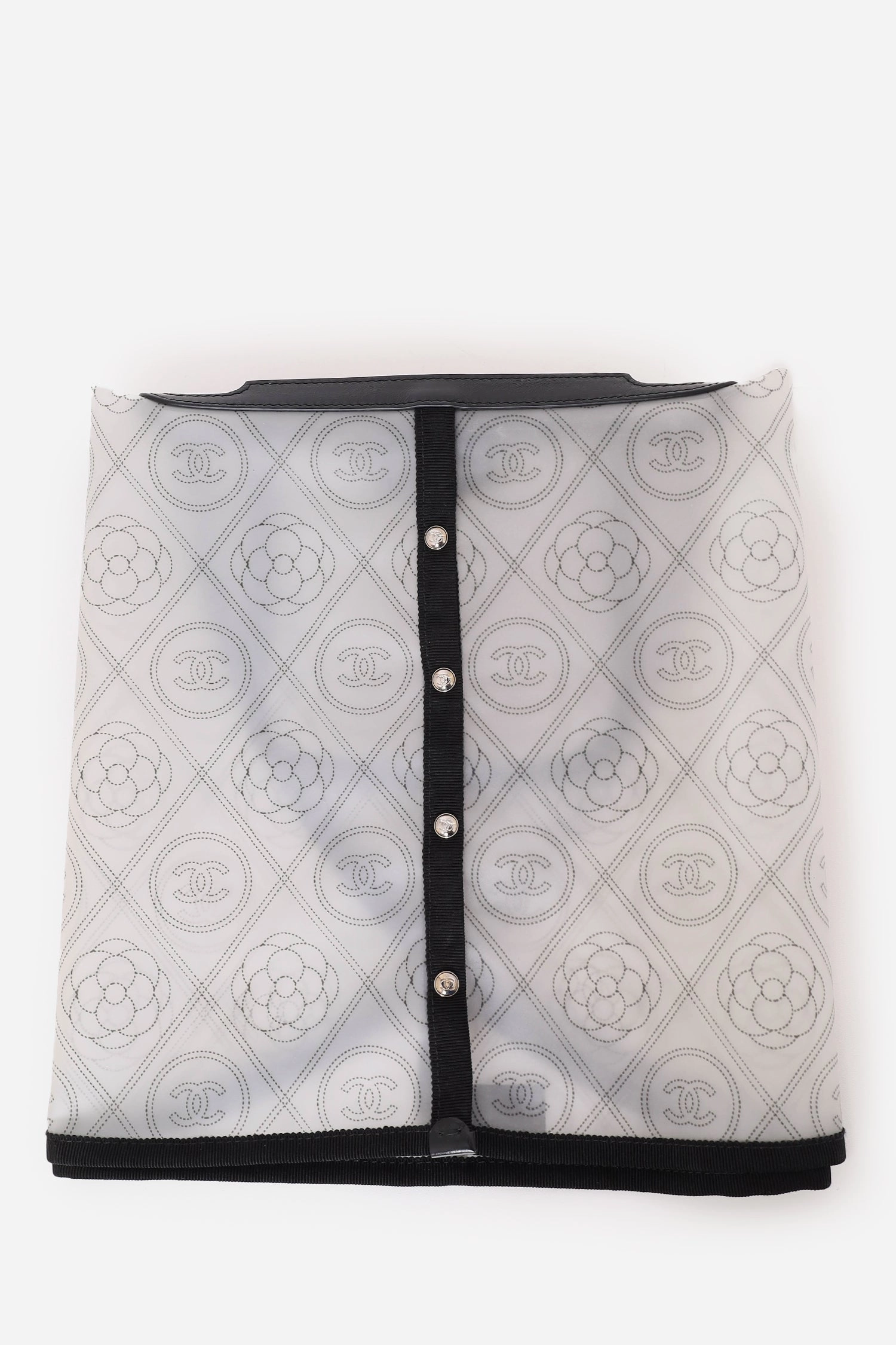 Chanel? 18S White/Black CC Camellia Bag Raincoat