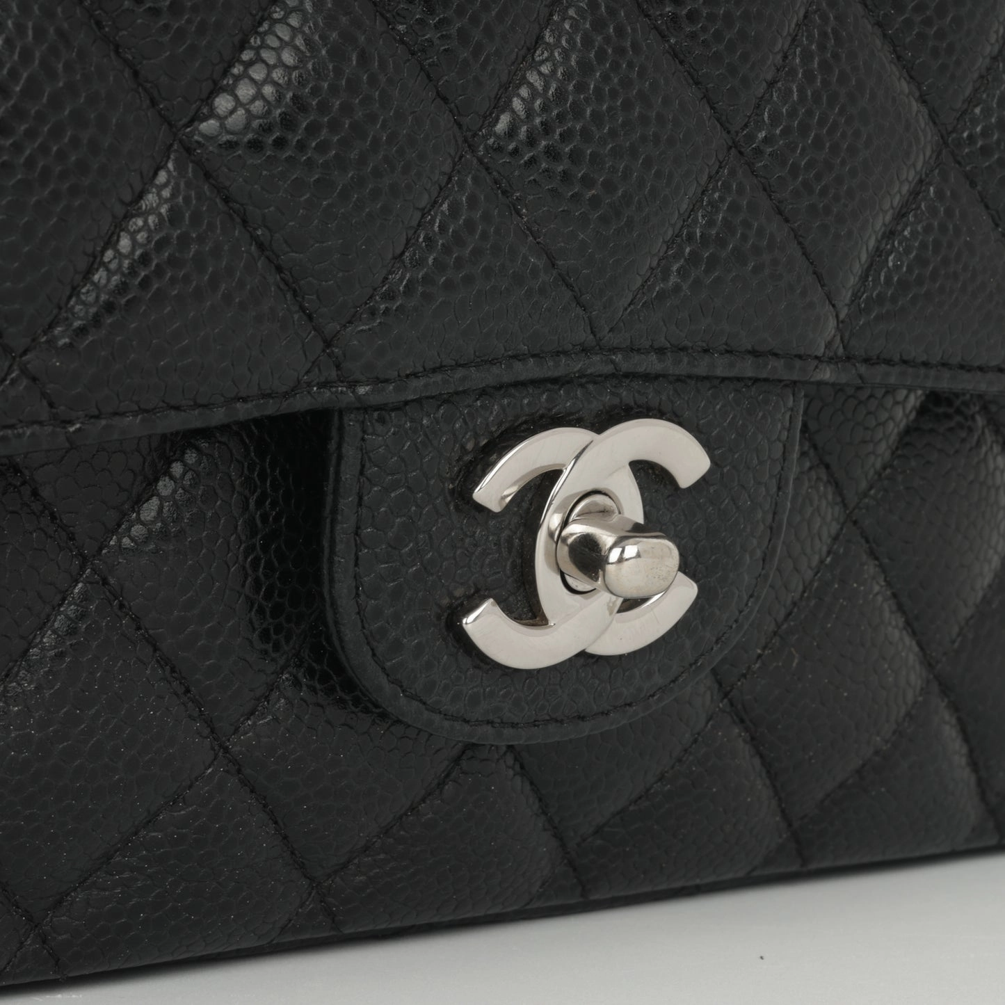 Chanel - Medium Classic Flap - Black Caviar SHW - 2008/09 - Pre-Loved