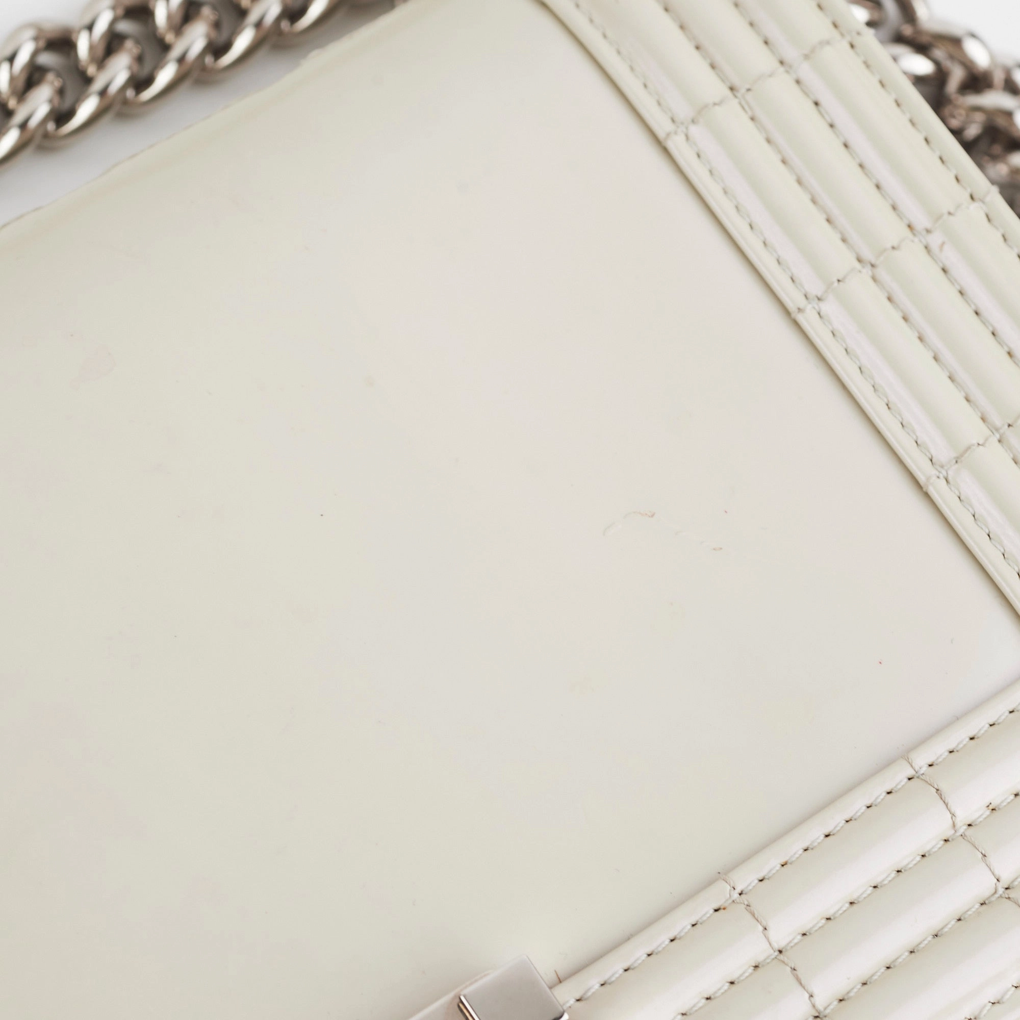 Chanel Boy Old Medium Iridiscent (Light grey)