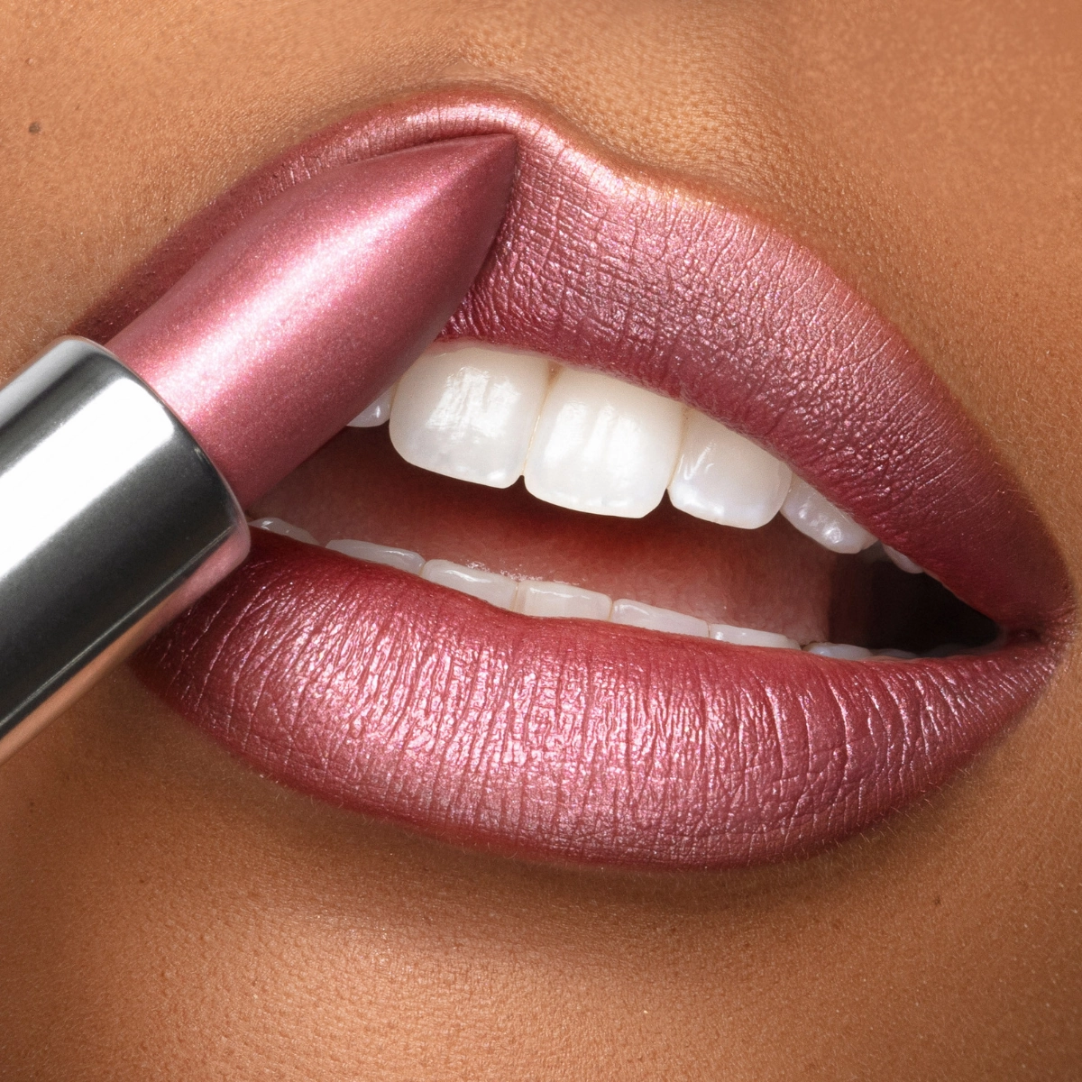 Dahling Crme | A Pale Rosy Mauve with Frosted Shimmer Lipstick