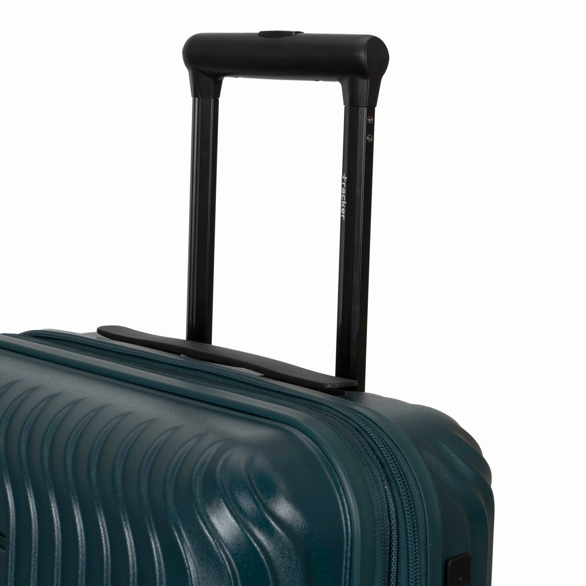 Dune Hardside 21.5in Carry-On Luggage