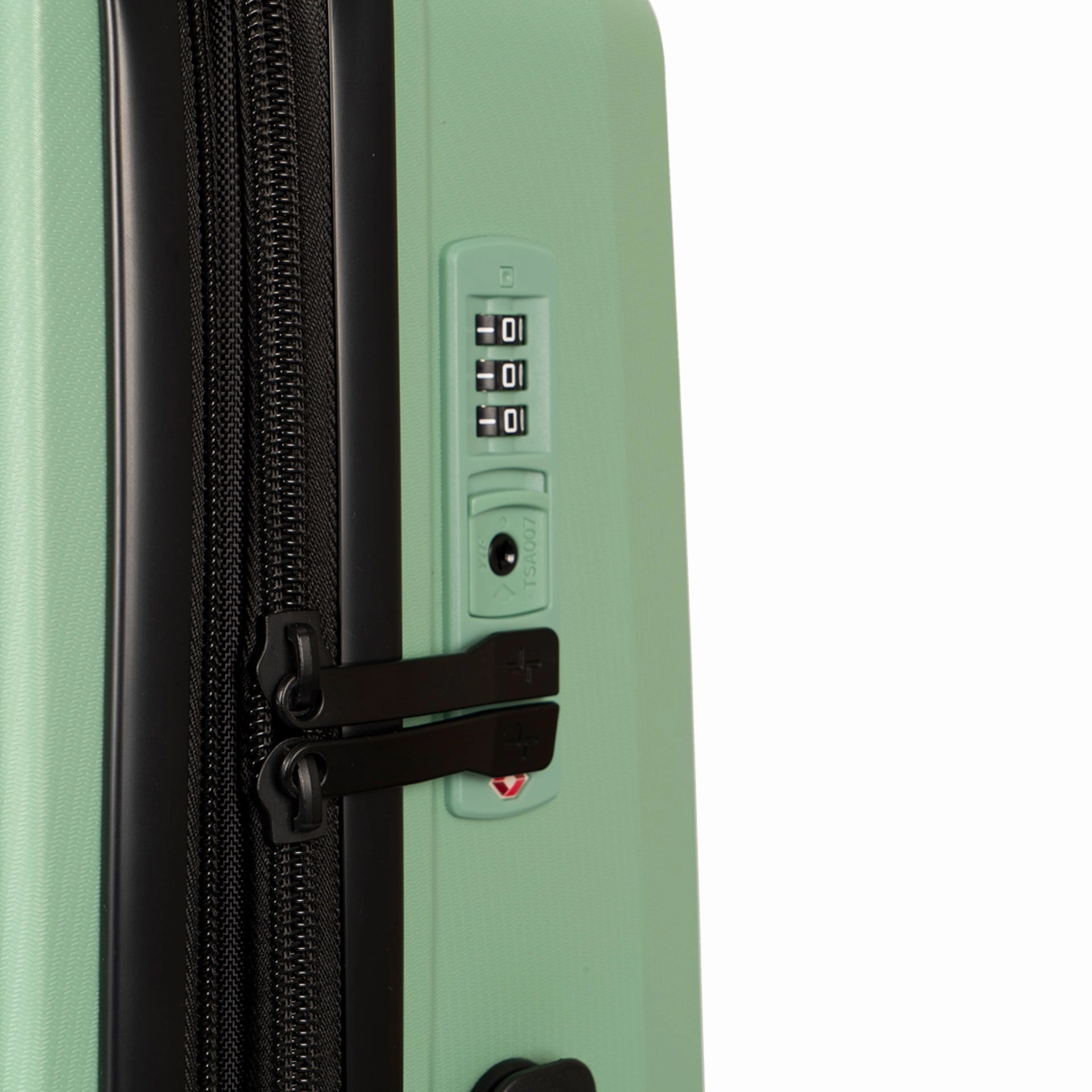 Dynamo Hardside 27" Luggage