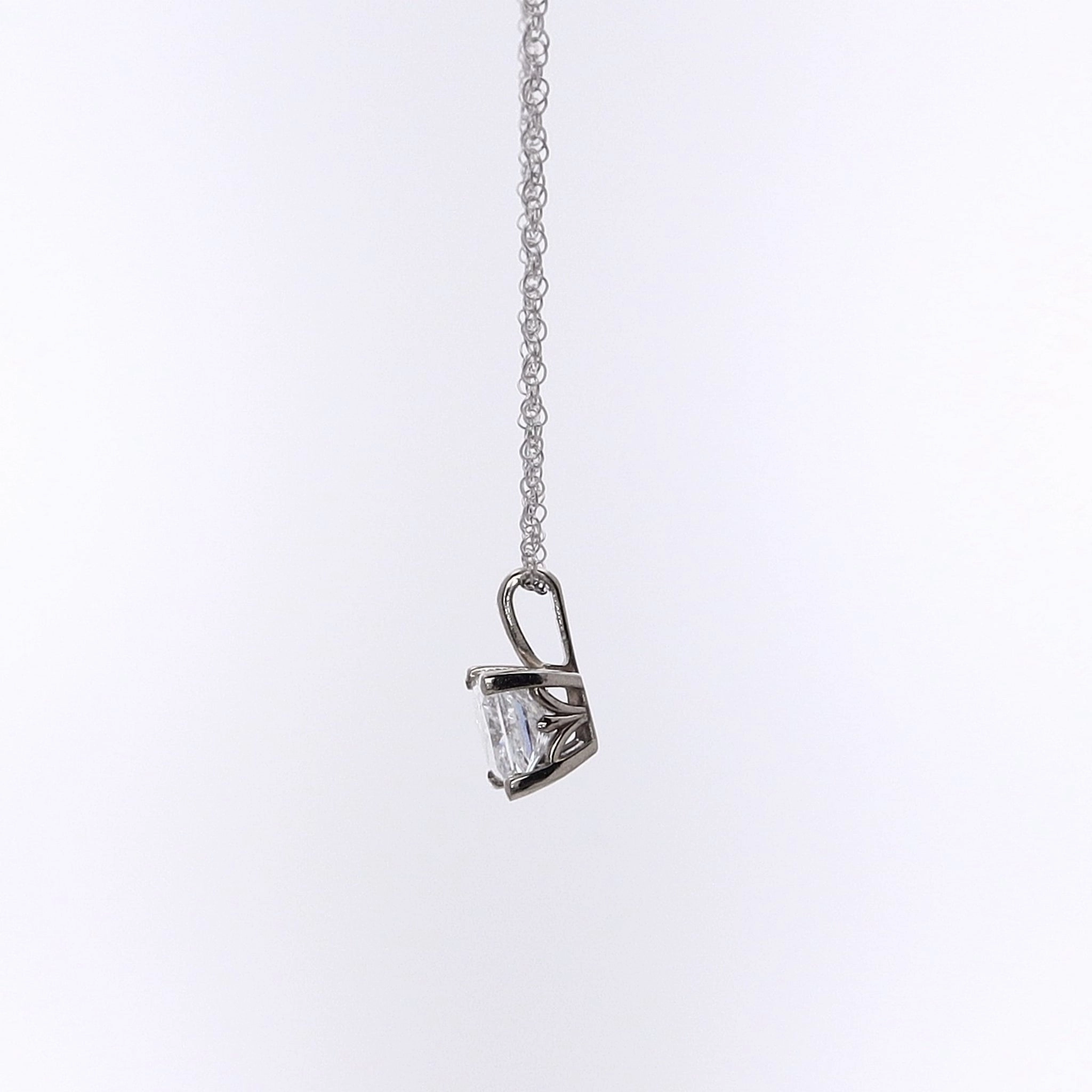 Estate 14 Karat White Gold Diamond Pendant Necklace