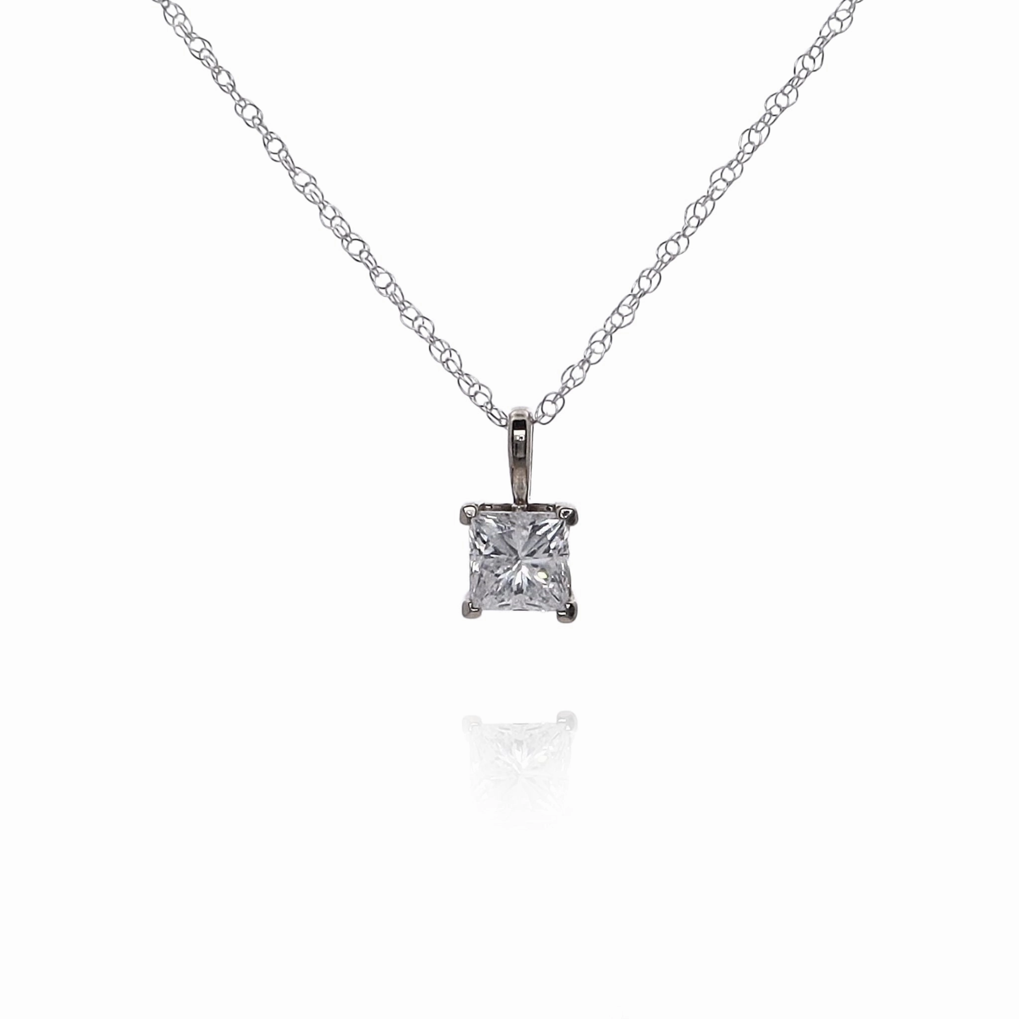 Estate 14 Karat White Gold Diamond Pendant Necklace