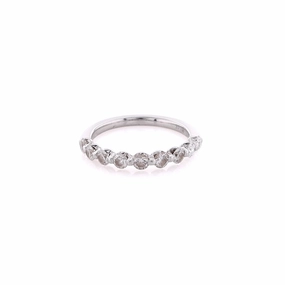 Estate 14 Karat White Gold Shared Prong Diamond Wedding Band