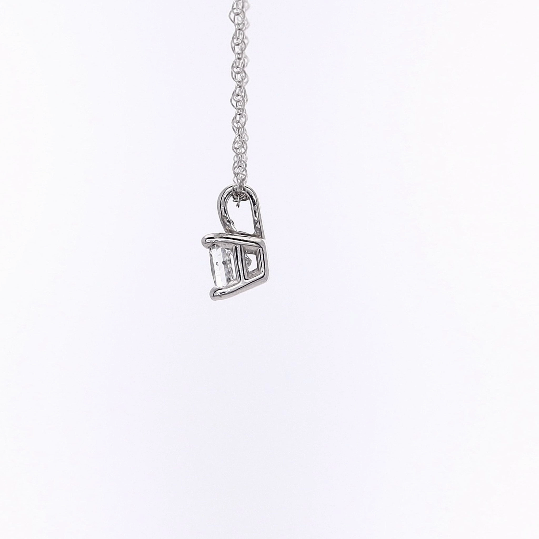 Estate 14 Karat White Gold Solitaire Diamond Pendant Necklace