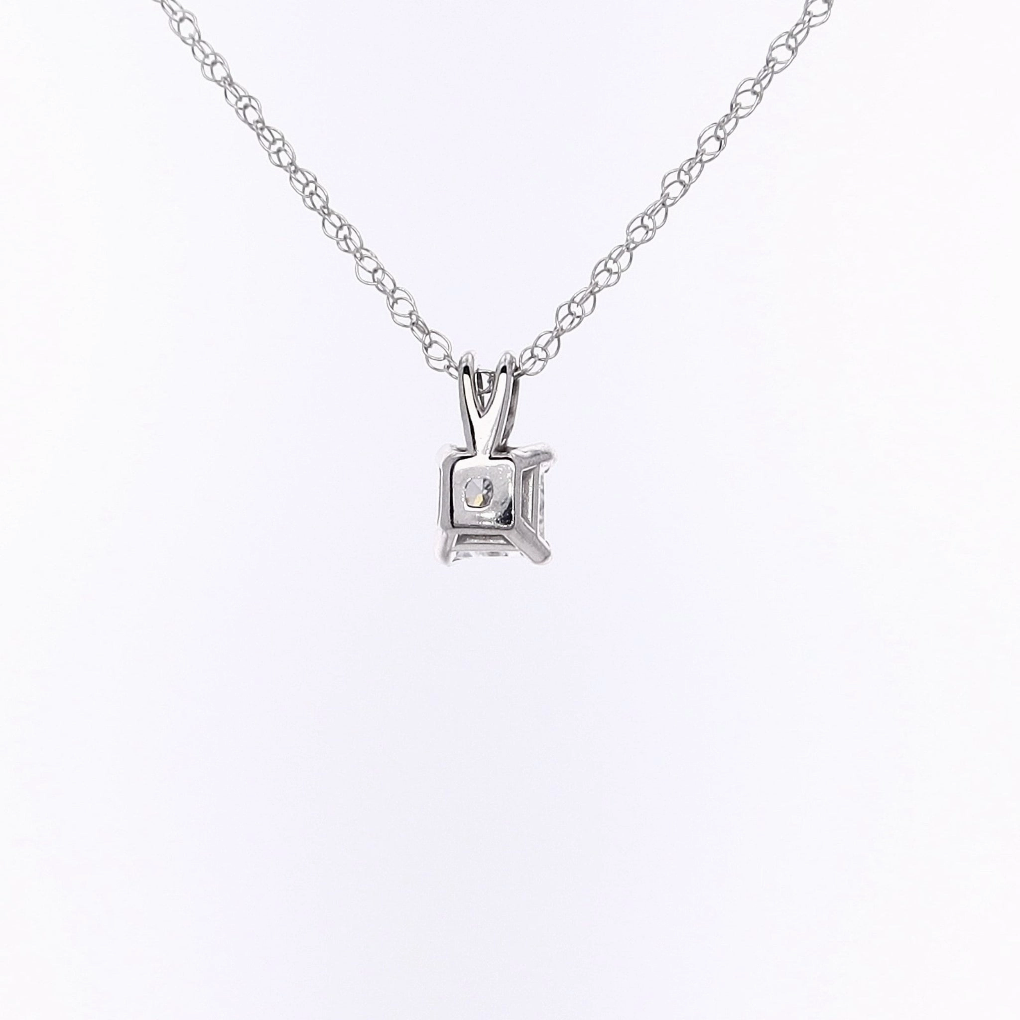 Estate 14 Karat White Gold Solitaire Diamond Pendant Necklace