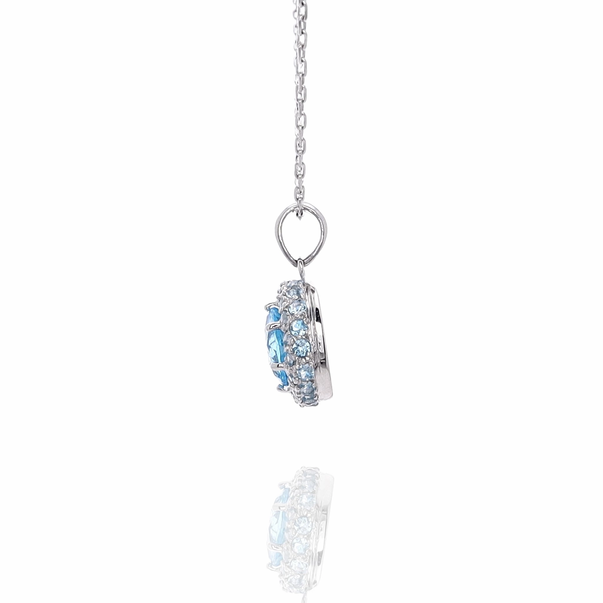 Estate 18 Karat White Gold Blue Topaz Pendant Necklace