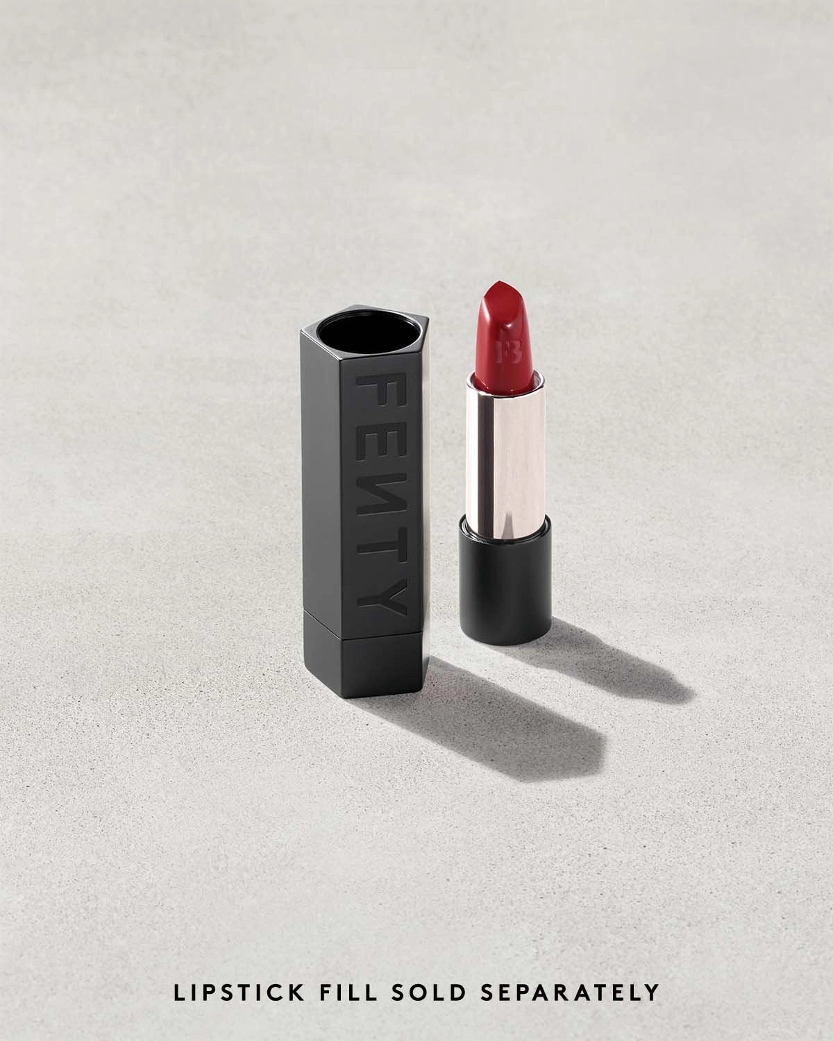 Fenty Icon The Case Semi-Matte Refillable Lipstick ?? Matte Black