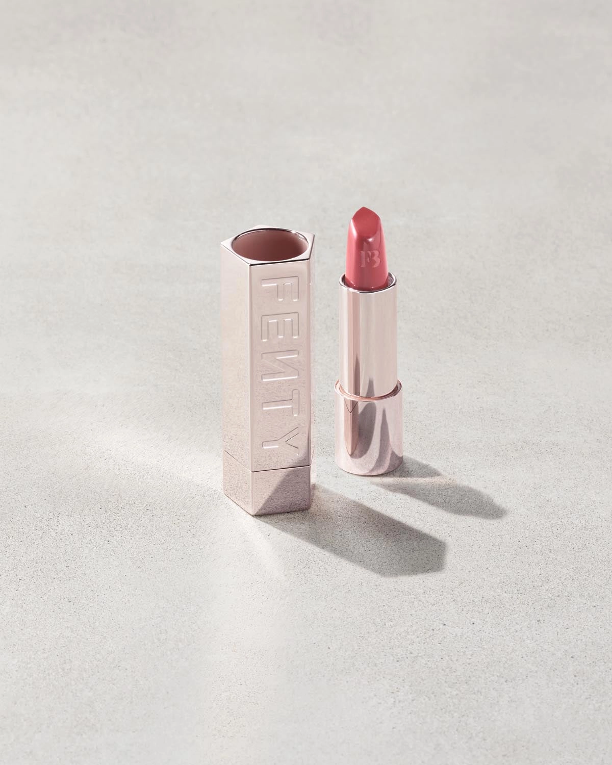 Fenty Icon The Fill Semi-Matte Refillable Lipstick ?? Scholar Sista