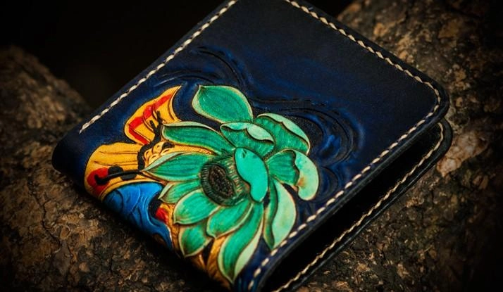 Handmade Leather Carp Tooled Mens Small Wallet Cool Leather Wallet billfold Wallet for Men