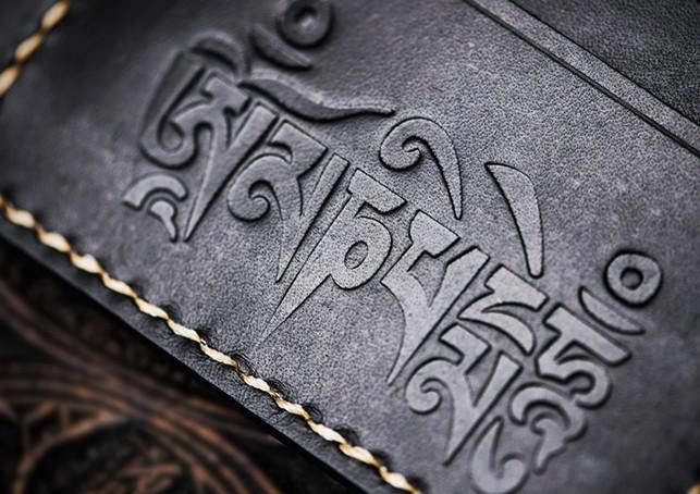 Handmade Leather Mahkla Tooled Mens Small Wallet Cool Leather Wallet billfold Wallet for Men