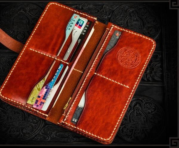 Handmade Leather Men Tooled Chinese Lion Cool Leather Wallet Long Phone Wallets for Men