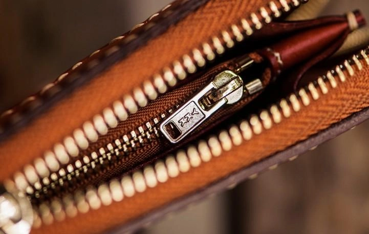 Handmade Leather Mens Tibetan Chain Biker Wallet Cool Leather Clutch Wallet Long Wallets for Men