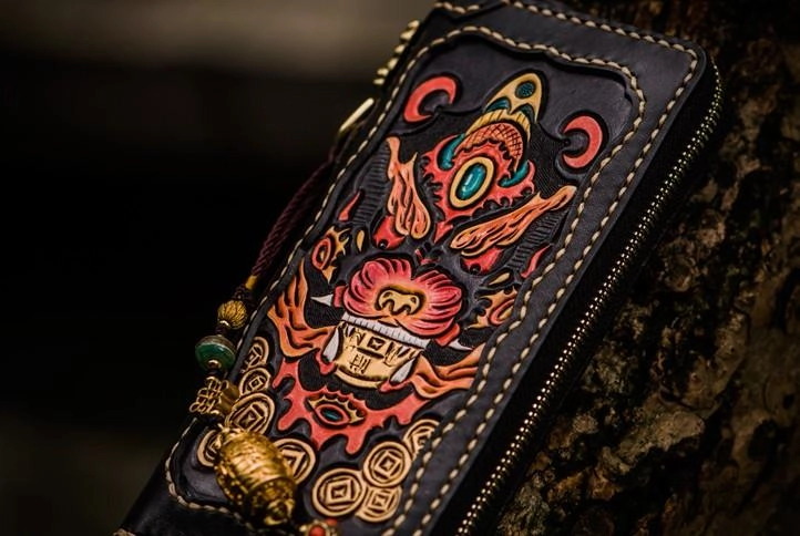 Handmade Leather Mens Tooled Monster Chain Biker Wallet Cool Leather Wallet Long Clutch Wallets for Men