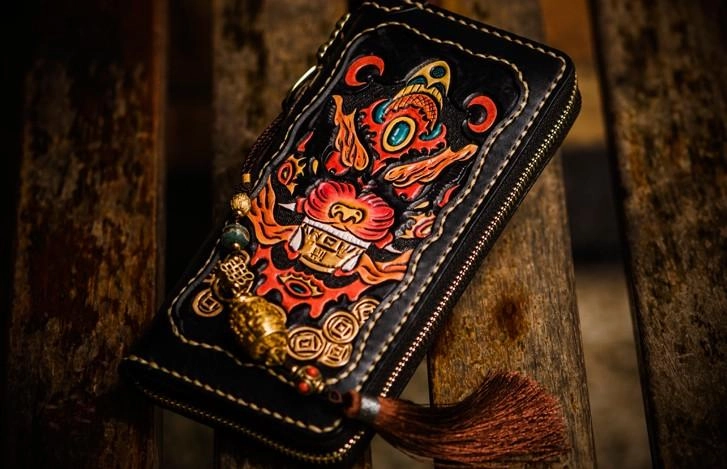Handmade Leather Mens Tooled Monster Chain Biker Wallet Cool Leather Wallet Long Clutch Wallets for Men