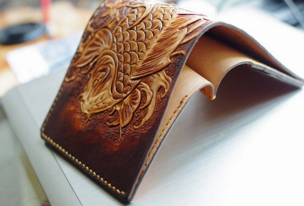 Handmade men wallet vintage hand carved flower&Cryprinus carpiod leather billfold wallet for men