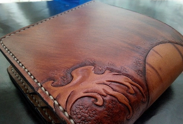 Handmade men wallet vintage hand carved prajna ghost leather billfold wallet for men