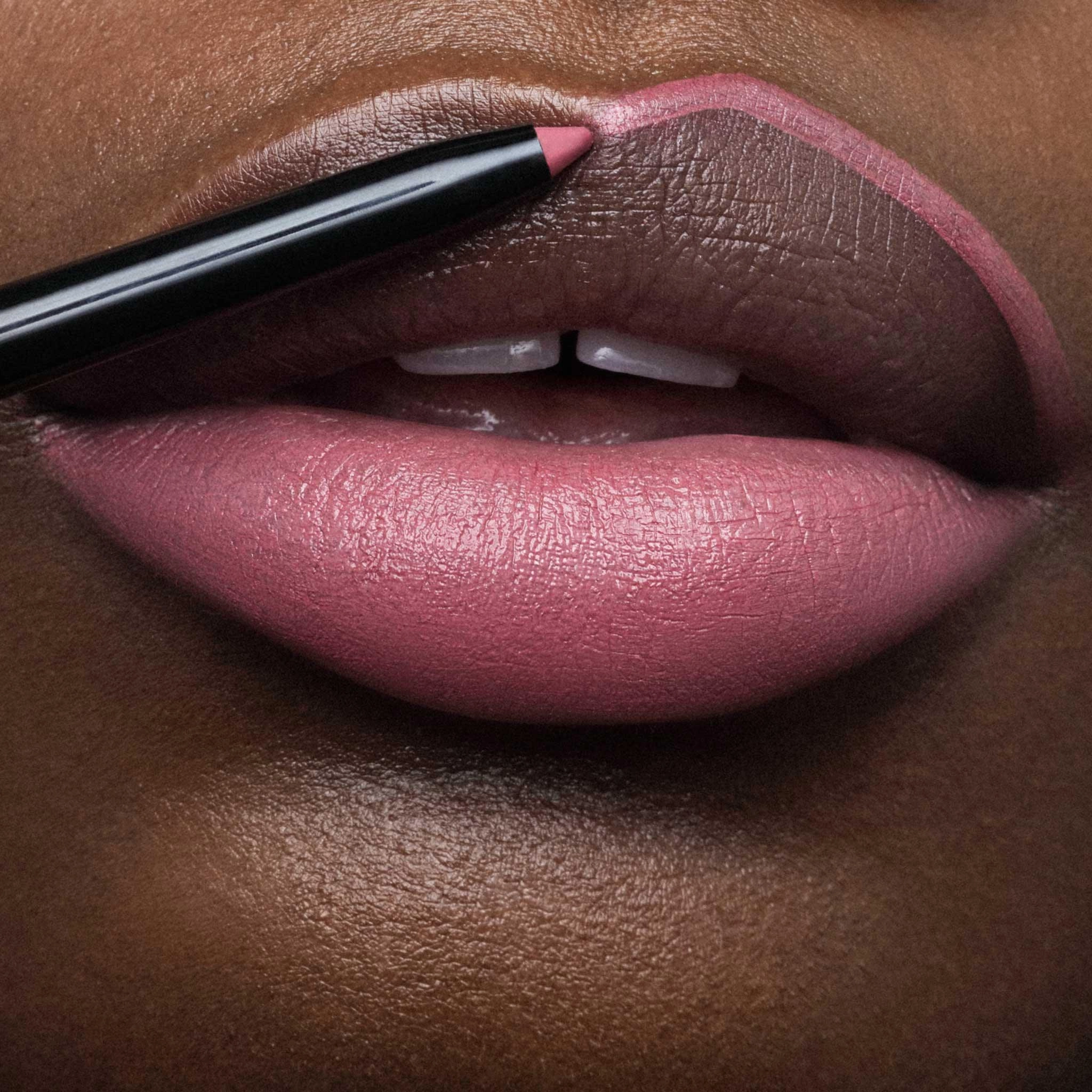 It's A Wrap | A Soft Blushing Pink Lip Liner