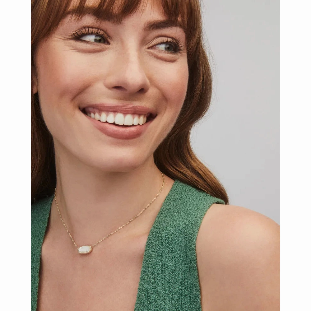Kendra Scott Elisa Pendant Necklace in Ivory Mother of Pearl