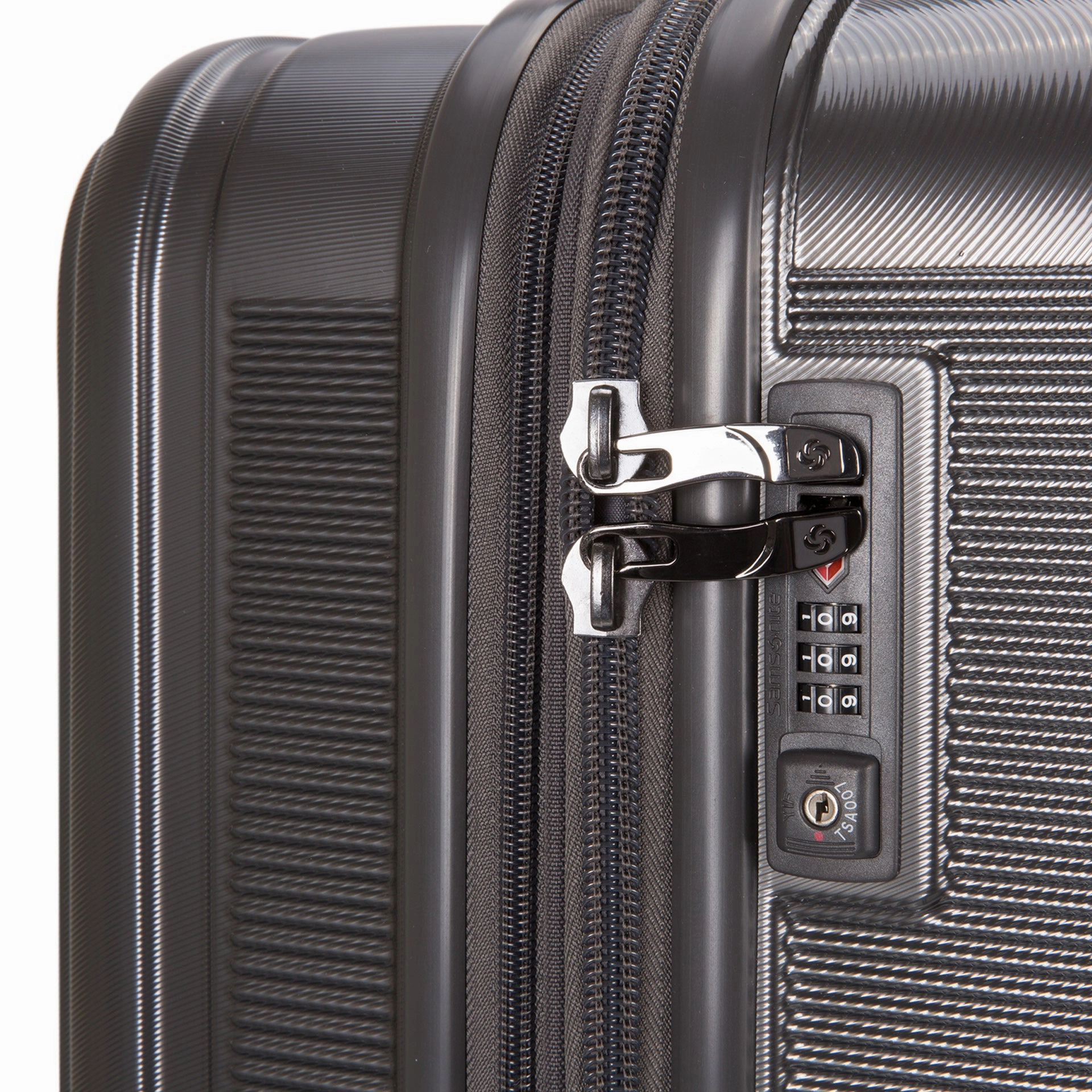 Kenya Hardside 31" Luggage