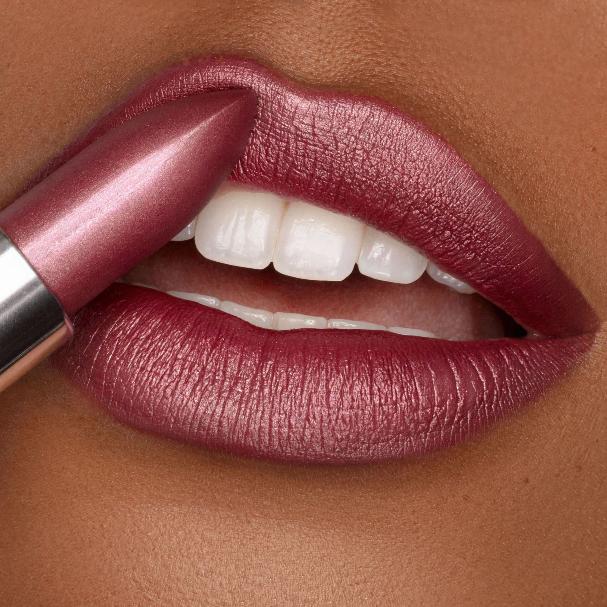 Legendary Crme | A Rich Frosted Berry with Multifaceted Shimmer Lipstick