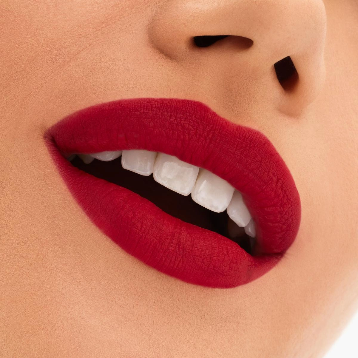 Locked Kiss 24hr Lipstick