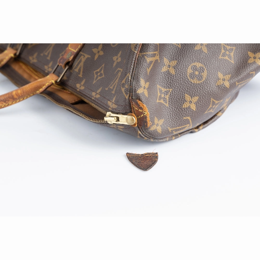 Louis Vuitton Monogram Canvas Speedy 40 Bag