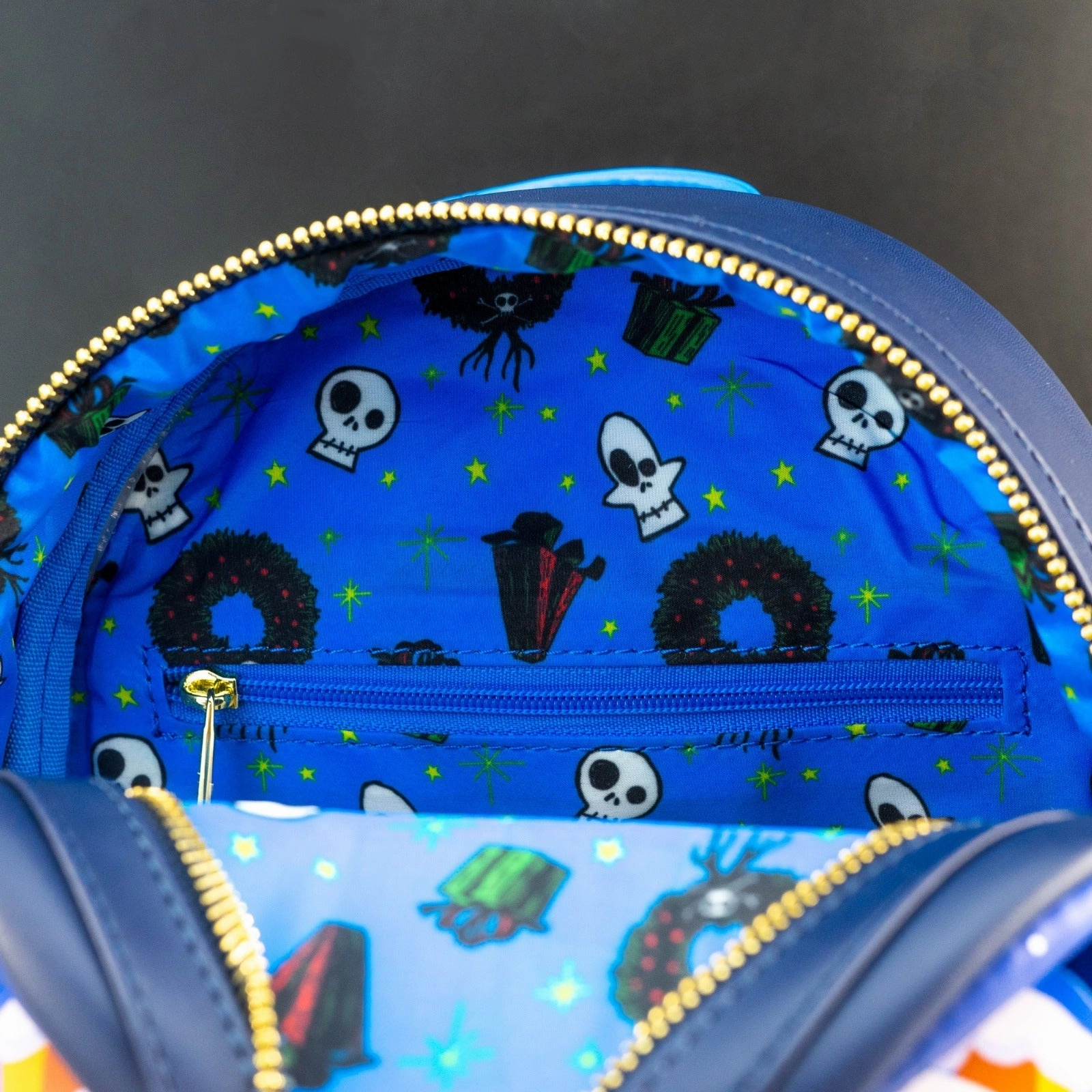 Loungefly The Nightmare Before Christmas - Christmas Town Mini Backpack