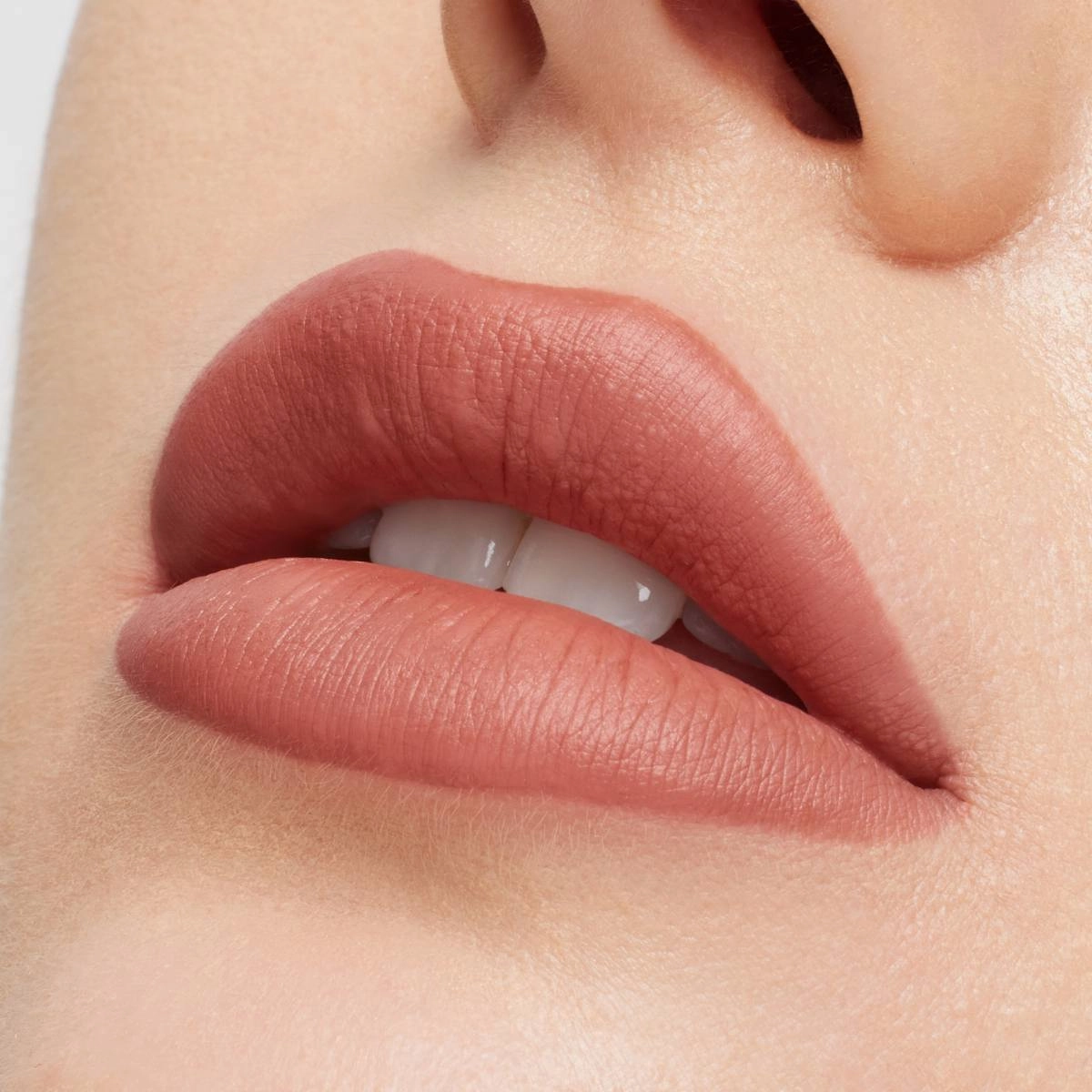 M???A???Cximal Silky Matte Viva Glam Lipstick