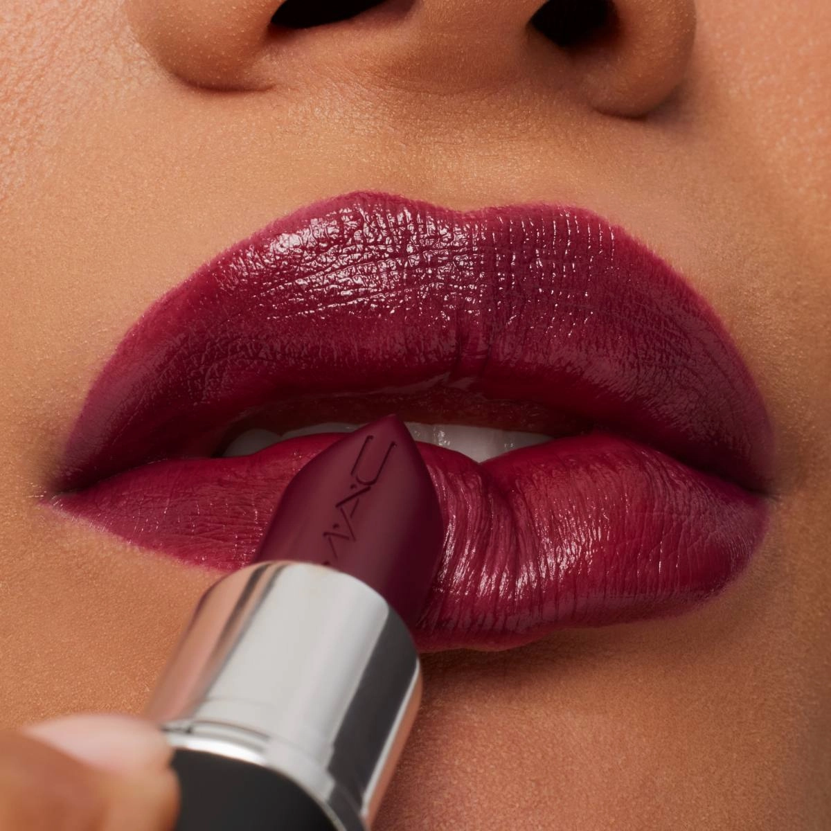 M??A??Cximal Sleek Satin Lipstick / Mini M??A??C