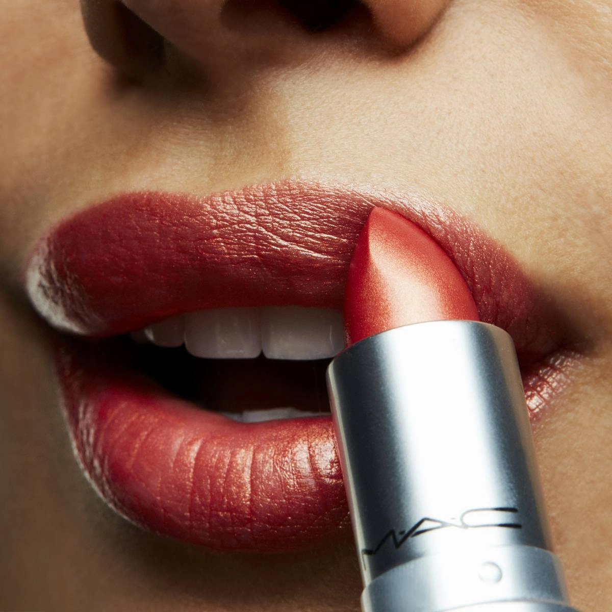 New Frost Lipstick