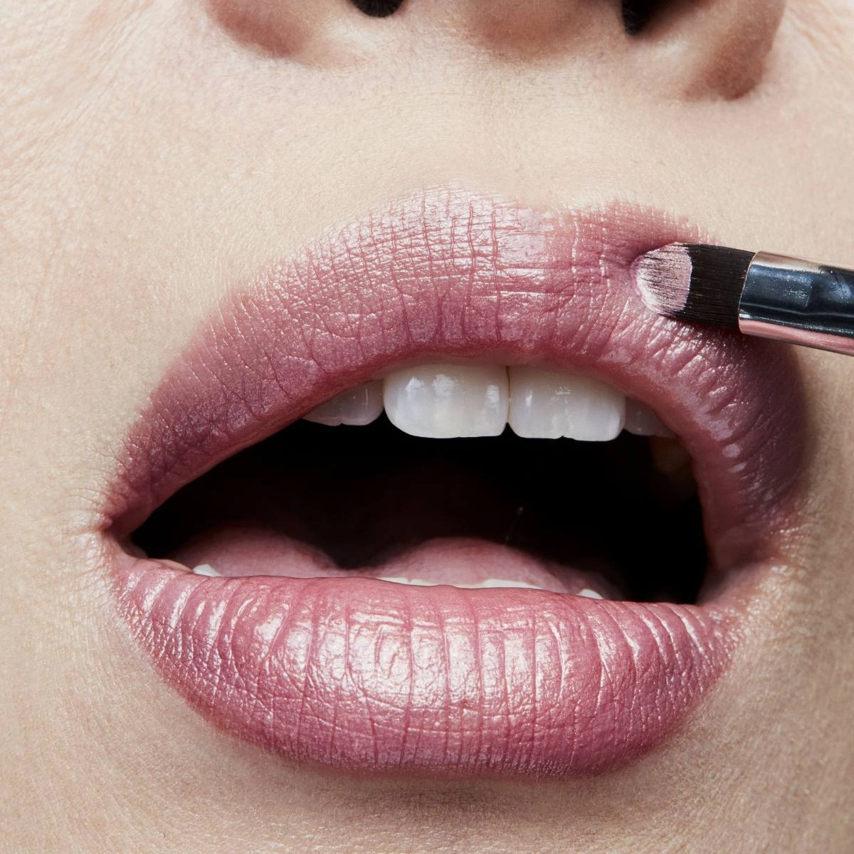 New Frost Lipstick