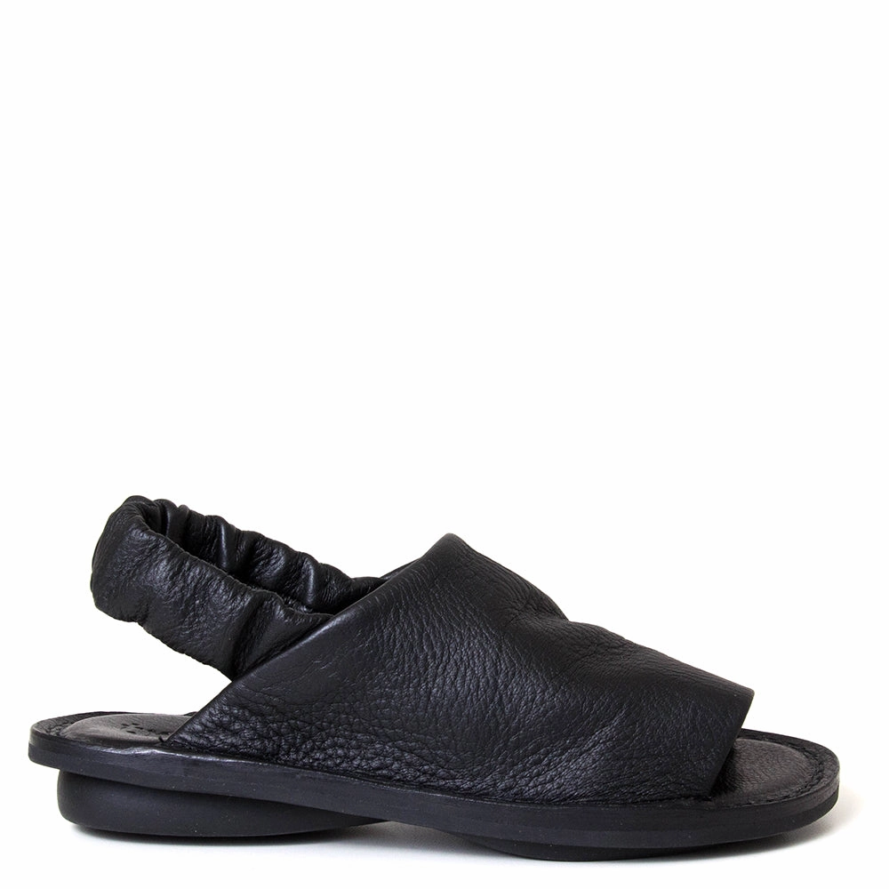 Nudge Women's Leather Sandal