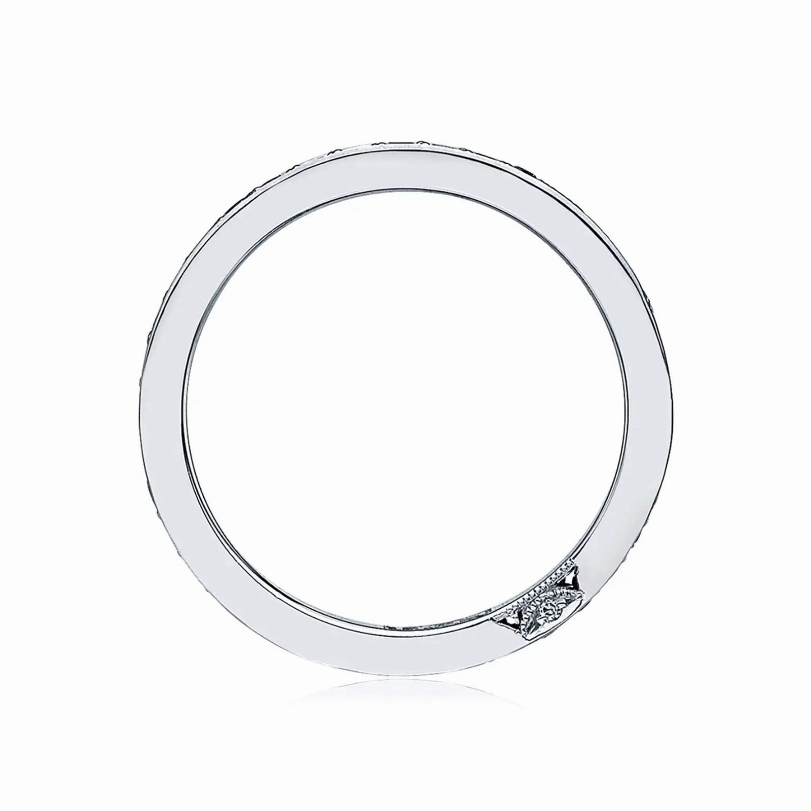 Pav?? Diamond Band