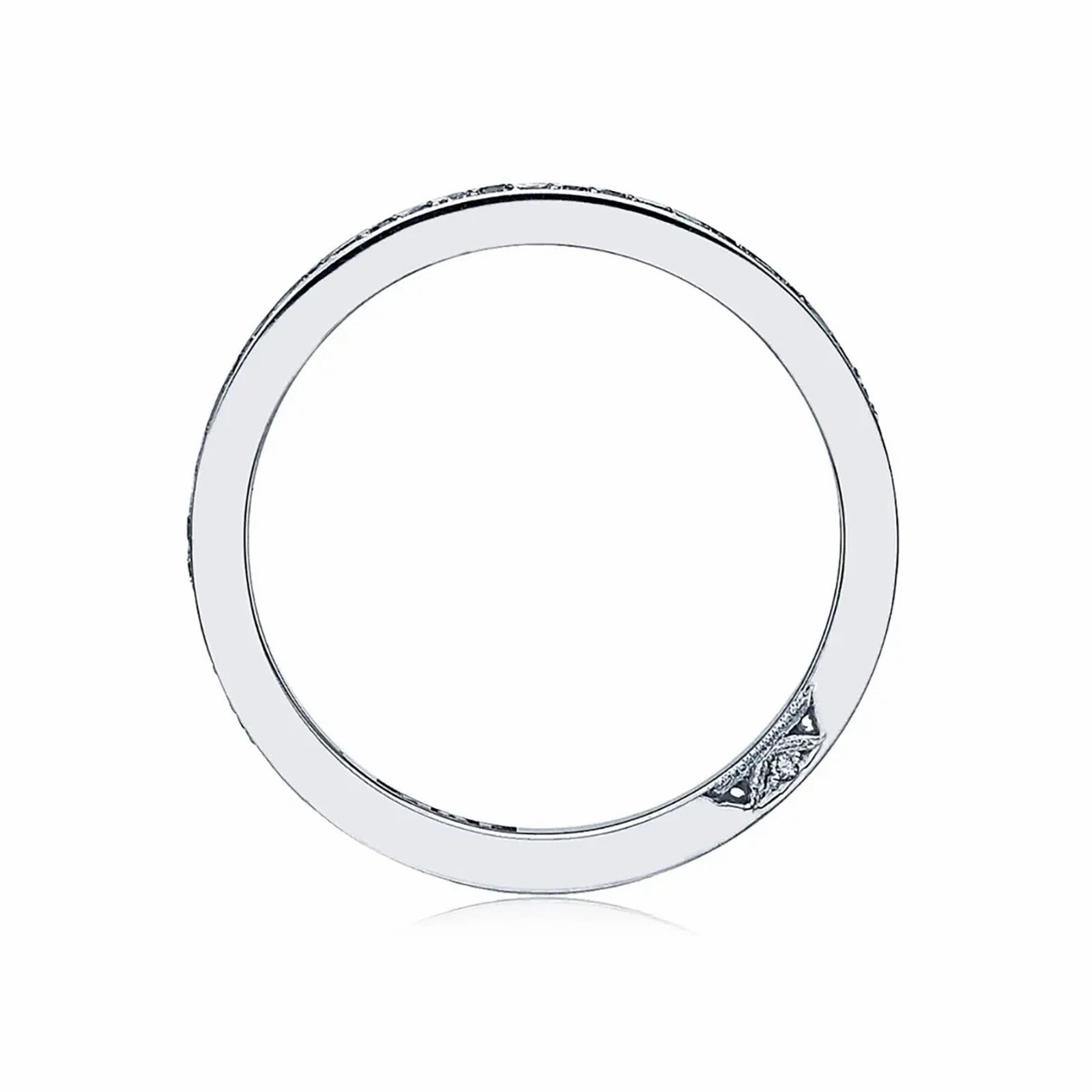 Pav?? Diamond Halfway Band