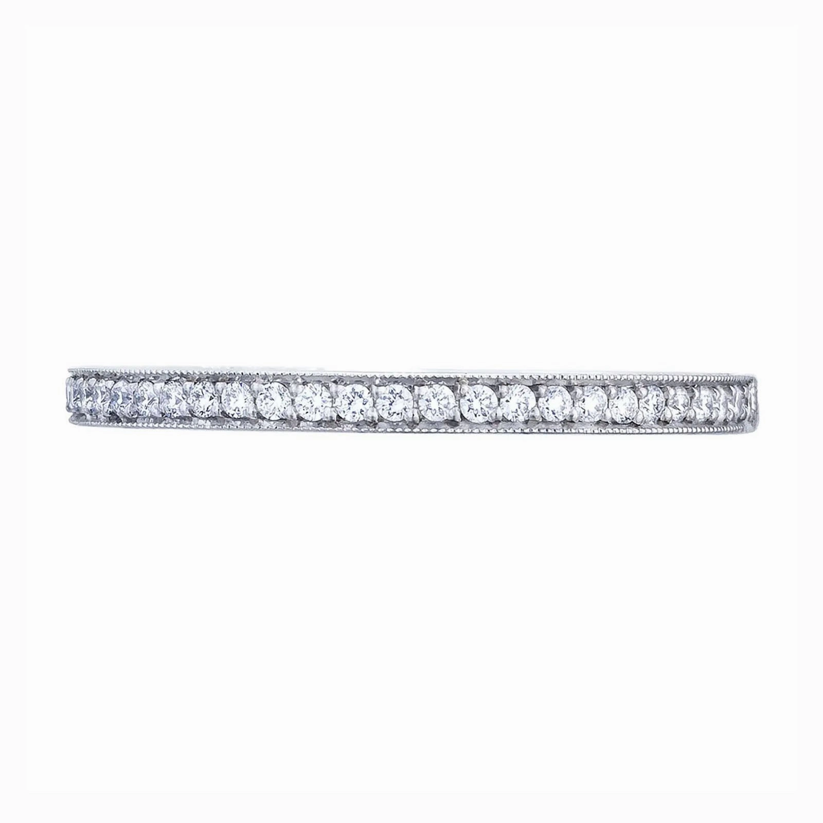Pav?? Diamond Halfway Band