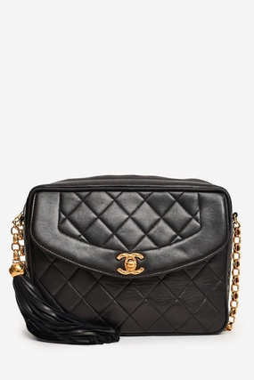 Pre-Loved Chanel? 1991-4 Black Leather Quilted Turn Lock Camera Crossbody