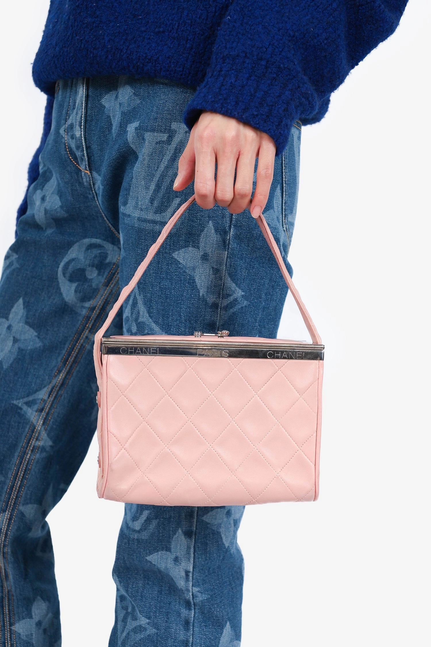 Pre-Loved Chanel? 1996-97 Pink Quilted Lambskin Vanity Box