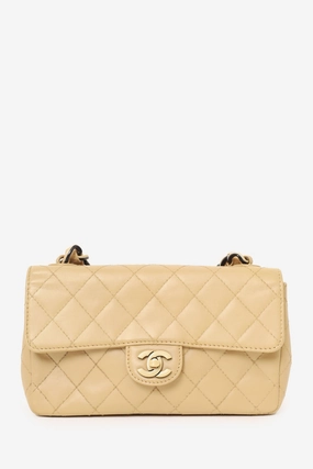 Pre-Loved Chanel? 2000-2002 Cream Quilted Lambskin Mini Flap Bag