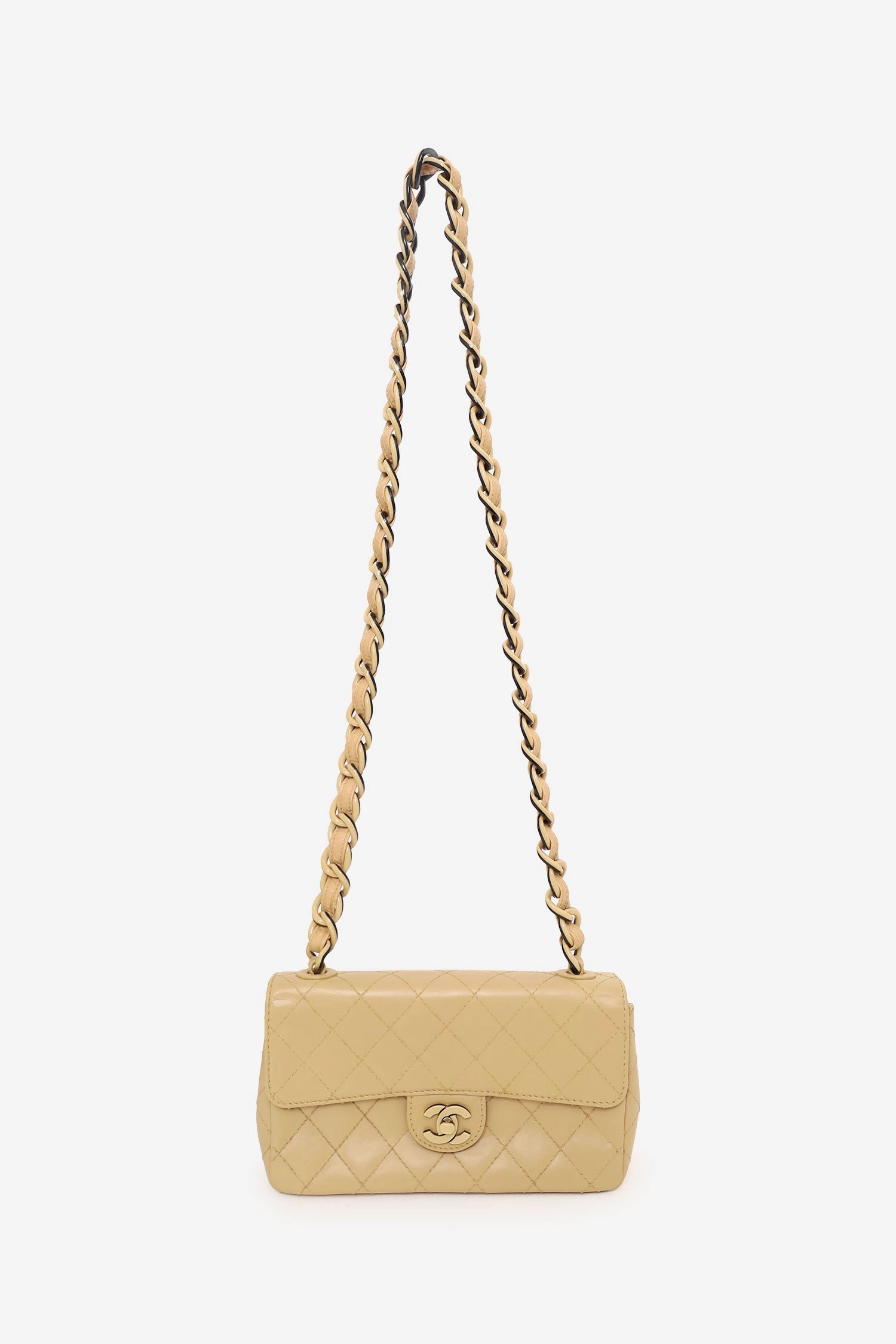Pre-Loved Chanel? 2000-2002 Cream Quilted Lambskin Mini Flap Bag