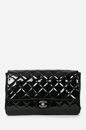 Pre-Loved Chanel? 2011/12 Black Patent Leather Classic Flap Clutch with Chain