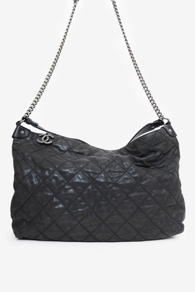 Pre-Loved Chanel? 2012 Black Irridescent Leather Coco Daily Hobo Shoulder Bag