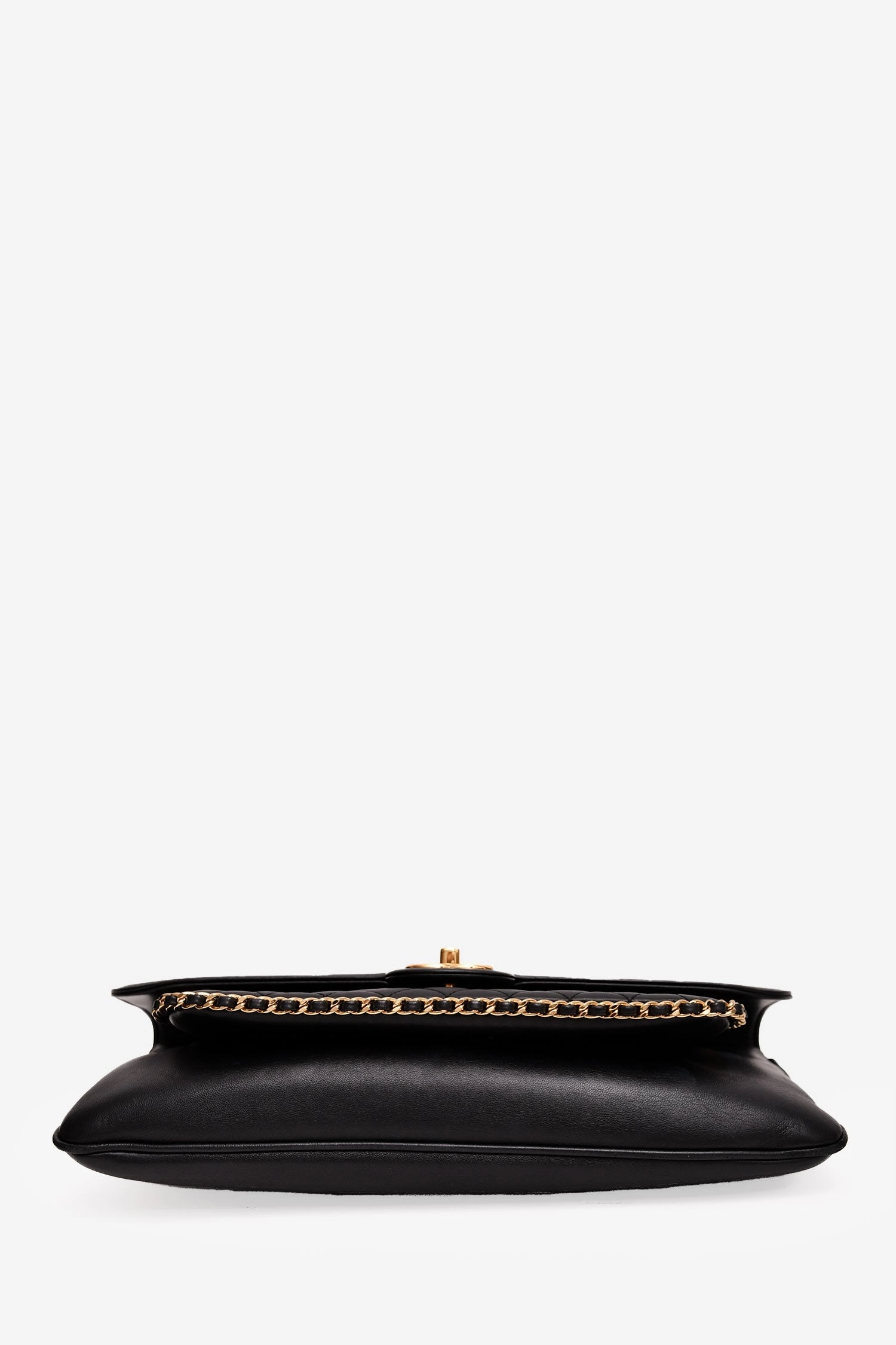 Pre-Loved Chanel? 2017/18 Black Lambskin 'Unchained' CC Clutch